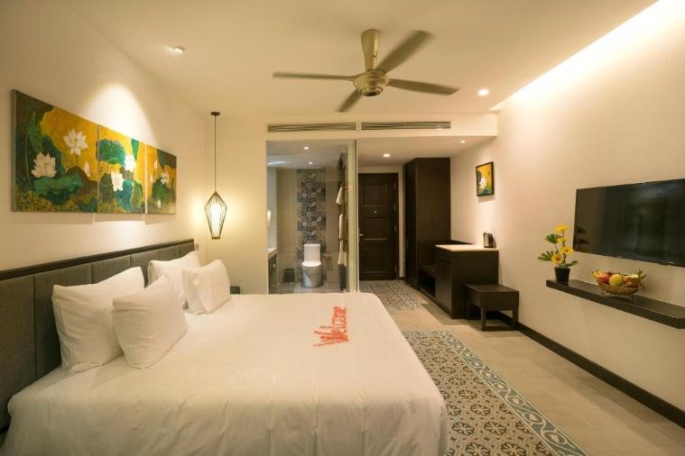 Deluxe Double Balcony with Pool & Garden View